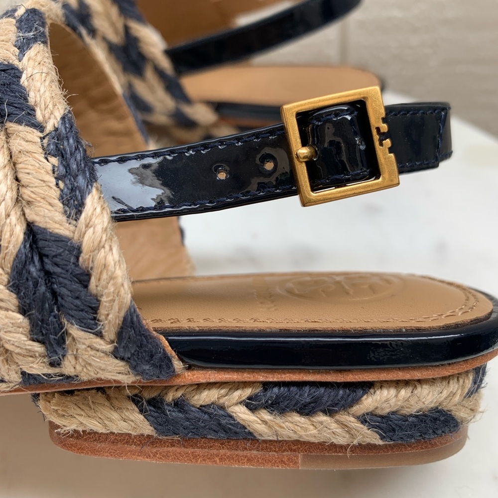 Tory Burch Navy Blue and Tan Woven Sandals. New wo tag. Never worn. - Picture 7 of 7